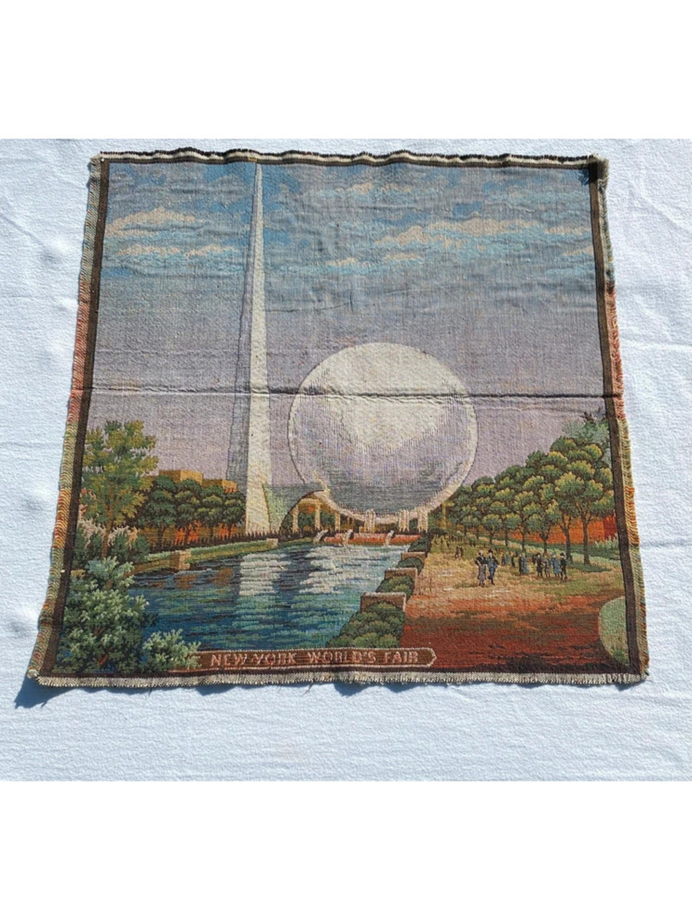 Rare Vintage 1939 New York World‘s Fair tapestry Trylon Perisphere